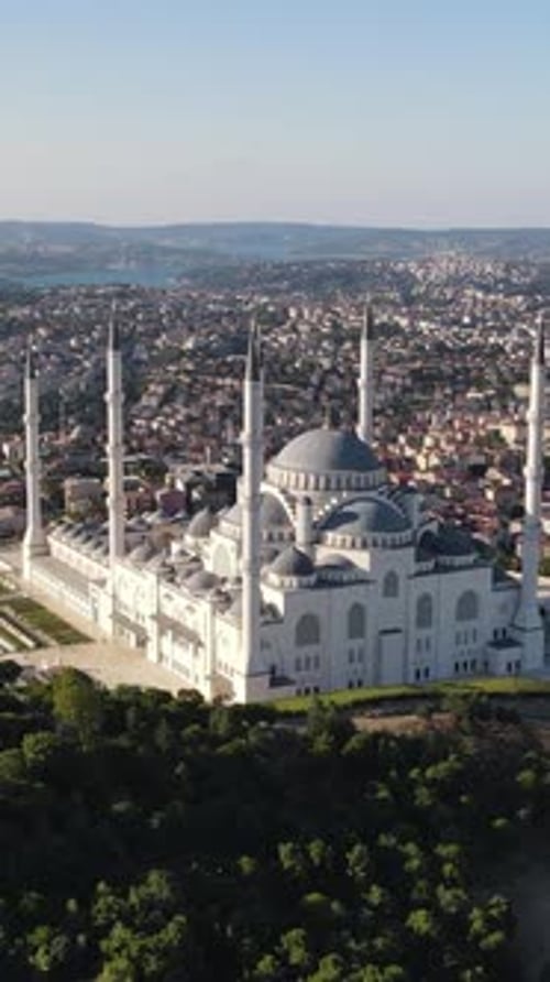 Drone aérien de la mosquée musulmane de Camlica