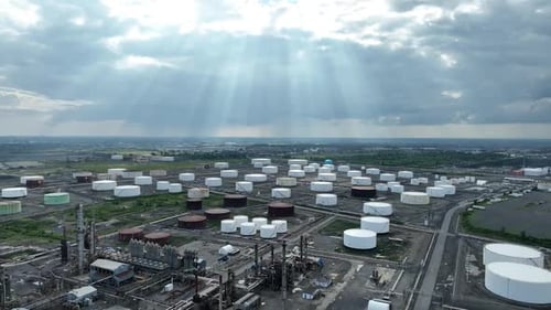Aerial view of oil refinery in Montreal_1