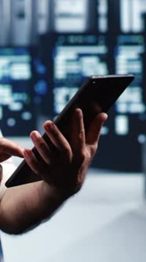 Vertical Manager Does Server Hub Management