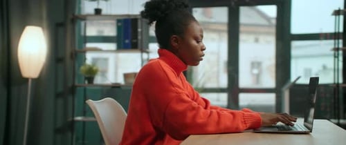 360 Degree Timelapse Office Footage of Goodlooking Brunette African American Girl in Casual Clothes