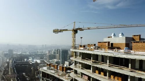 Sitio de construcción del edificio. Desarrollo de la ciudad
.