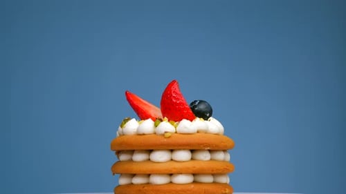 Appetitlicher Beerenkuchen