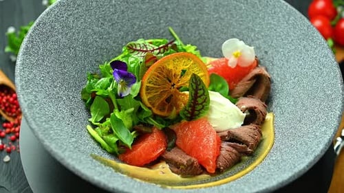 Gourmet Salad with Beef, Grapefruit, and Greens
