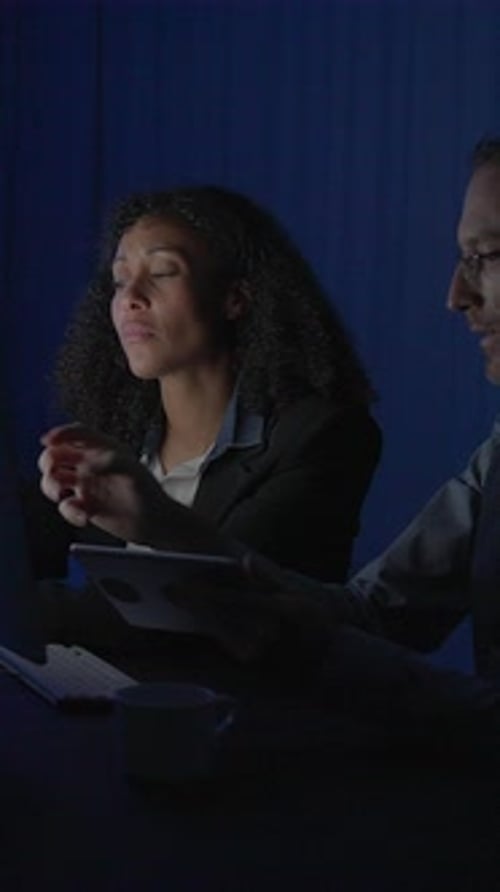 Engaging in Professional Discussion Within a Modern Office Environment is Crucial Today