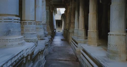 Temple jaïn de Ranakpur ou Chaturmukha Dharana Vihara Mandir à Ranakpur, Rajasthan, Inde