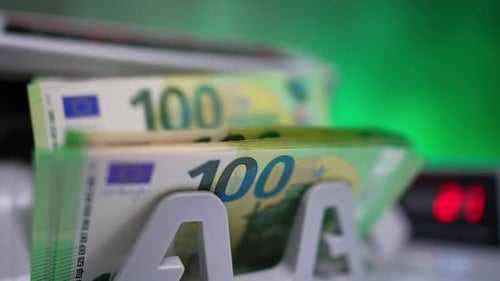 Machine Counting 100 Euro Banknotes