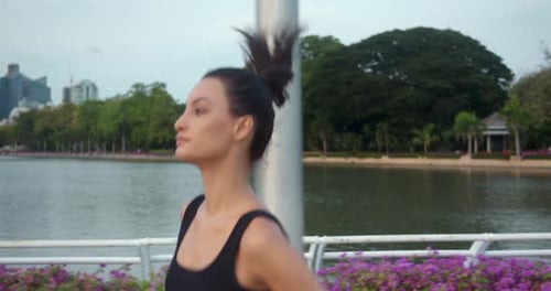 Urban Park Woman Athlete Running Lake Active Lifestyle Rhythmic Run Match Heartbeat Enjoying Freedom