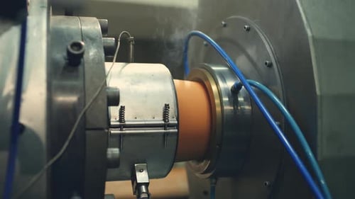 Extrudeuse de tuyaux en PVC fabriquant des matières plastiques dans une usine du Pakistan