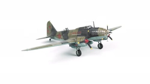 Rotating Model Airplane Twin Engine Long Range Bomber Il 4 Close Up.