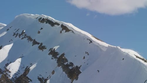 The snowcapped peaks of the Madison mountain Range between Yellowstone National Park and Bozeman