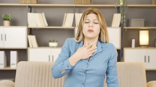 Woman with asthma can't breathe.