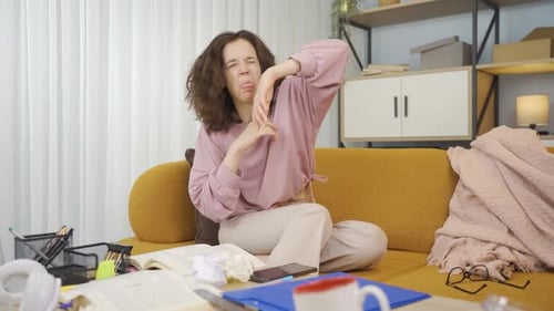 Armpit odor.