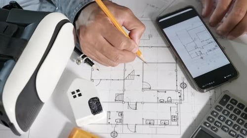 Architektonische Gebäudeplanung und Baupläne mit Blaupausen, Papierprojektplänen