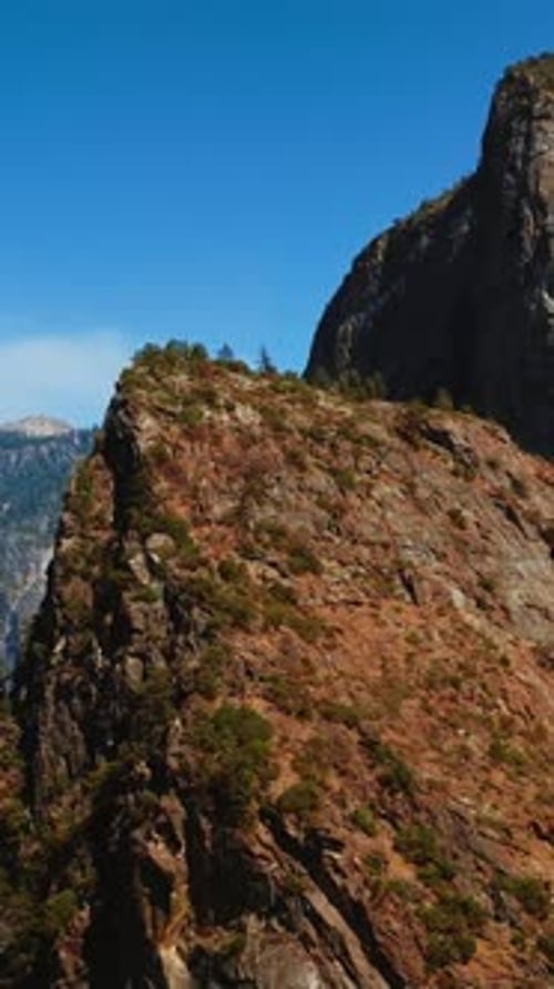 Breath-taking view of mountains in Yosemite National Park, California, USA.