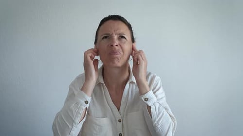 Feel Stress Because of Neighbors