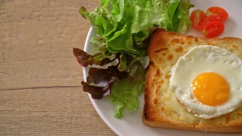 Fried Egg on Toast with Green Salad