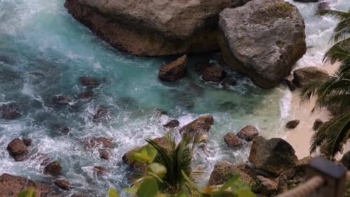 Turquoise Ocean Waves Crashing on Rocks at Diamond Beach Nusa Penida