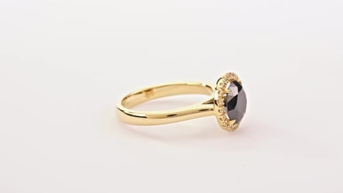 Bague en or avec diamant noir