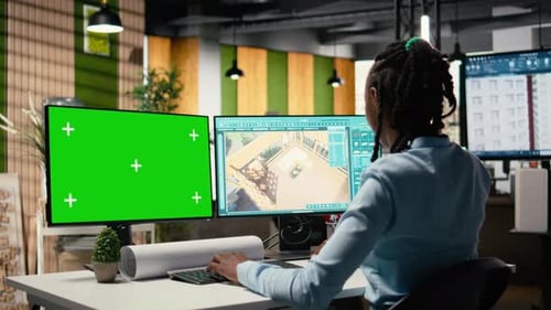 Real Estate Expert Uses Software and Green Screen to Plan Construction Structure