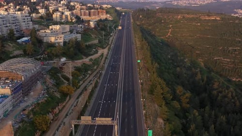 Tel aviv Jerusalem Highway 1 Limited traffic in coronavirus outbreak Lockdown