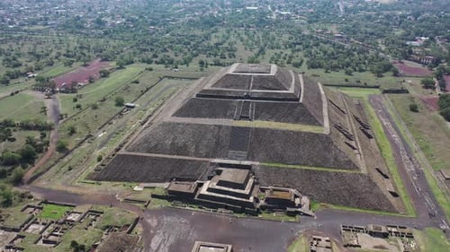 Top Pyramids