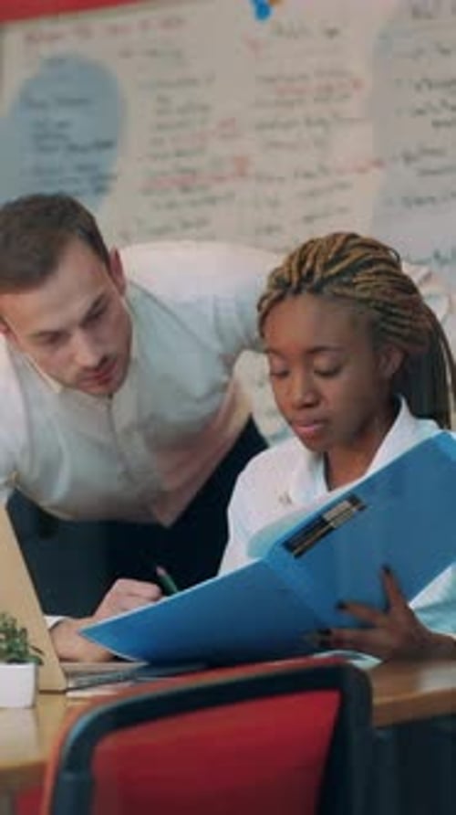 The Importance of Collaboration in a Modern Office Environment for Achieving Goals and Success