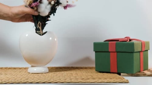 Gifts for Mom: Vase, Flowers, and Card