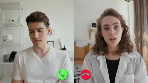 Discussion engageante entre deux participants lors d'un appel virtuel
