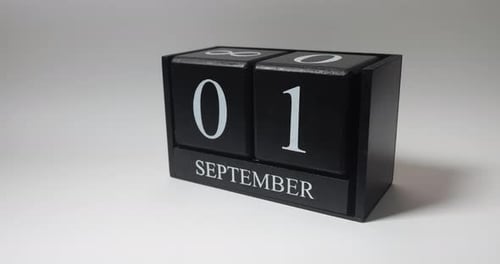 Turning Calendar Block from September 1 to September 2