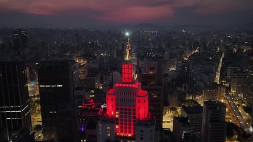 Impressionante Avenida São João, no centro de São Paulo, Brasil.
