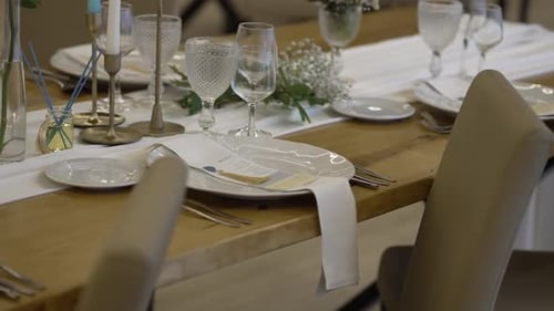 Elegant wedding table setting