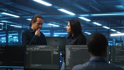 System Administrators in Server Hub Monitoring Data Center