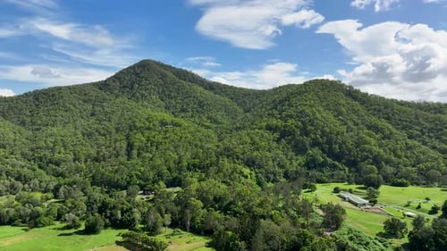 Hinterland Mountain Range