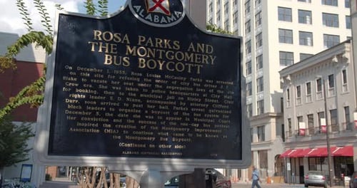 Montgomery, Alabama/États-Unis - 29 août 2019 : Panneau en hommage à Rosa Parks
