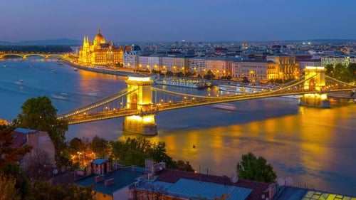 Filmmusik Blick auf die Skyline von Budapest, Ungarn