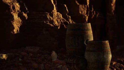 Velhos barris de vinho vintage de madeira perto de Stone Wall em Canyon