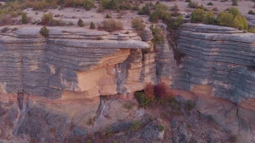Vue aérienne par drone de la vallée de Sırçalı Kastamonu