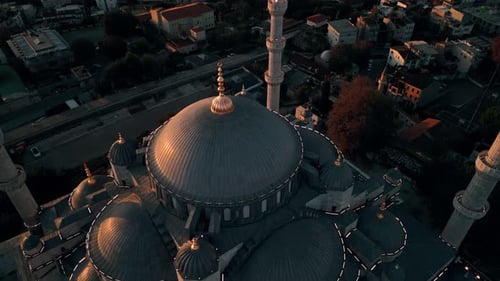Aerial drone footage of the stunning architecture of Sultan Ahmed Mosque in Istanbul, Turkey.