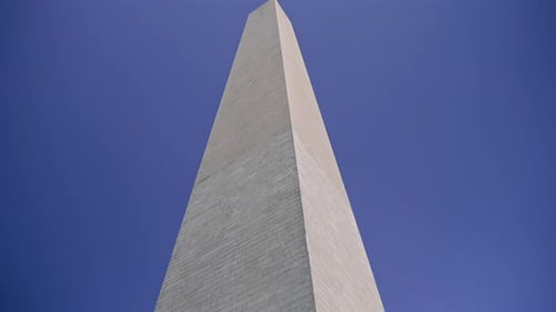 Washington Monument Full Vertical View
