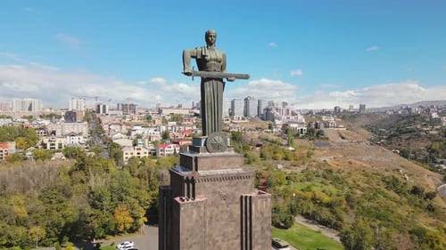 Visite touristique du monument et du musée de la Mère Arménie