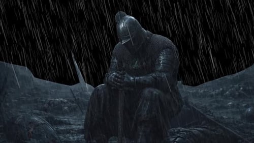 Scène Cinématique De Dark Medieval Knight Assis Sous La Pluie Sur Battlefield Sur Alpha Channel