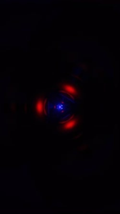 Vídeo vertical de um loop de VJ abstrato futurista com efeitos de luz estroboscópica brilhante