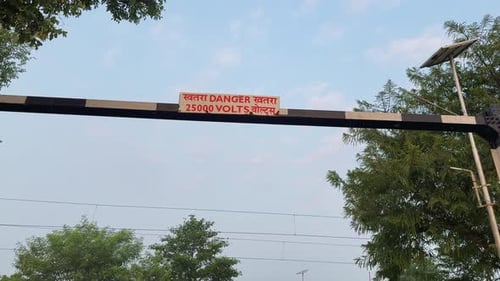 Barra de advertência de perigo ferroviário de alta tensão