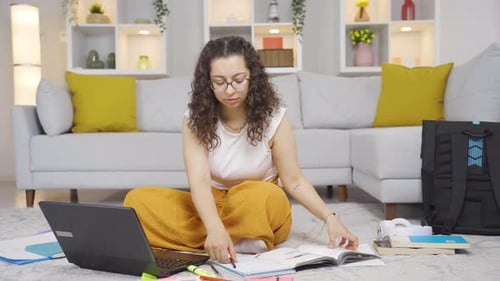 Female student of Distance Education.