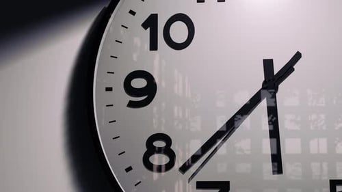 Die Zeiger der Innenuhr drehen sich