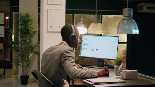 Manager Interrupts Unattentive Employee