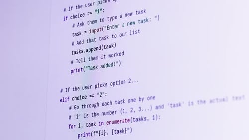Un homme travaille avec un chatbot AI en ligne se connectant à l'IA et utilisant un logiciel d'ingénieur informatique de chat bot