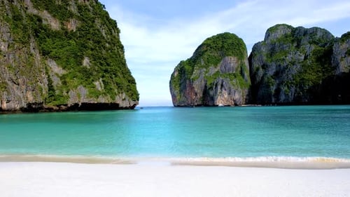 Maya Bay Beach Koh Phi Phi Thailand