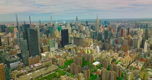 New York, Manhattan panorama at daytime. Beautiful city landscape with diverse buildings.