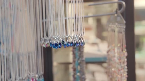 Présentoir à bijoux en verre étincelant à Venise